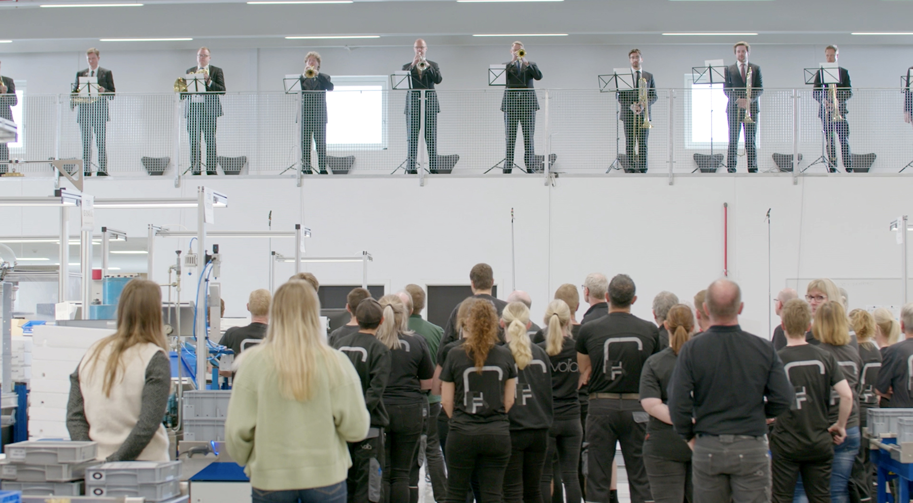 Factory workers in Horsens surprised by Aarhus Symphony Orchestra flash mob
